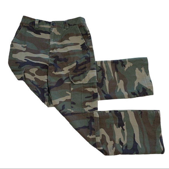 Camo Print Cargo Jeans - Picture 2 of 5